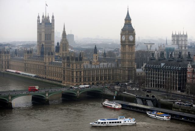 epa05863527 (FILE) - A file photograph showing the Houses of Parliament from the London Eye in London  31 January 2012. Scotland Yard said on 22 March 21017 the police were called to a firearms incident in the Westminister palace grounds and on Westminster Bridge amid reports of several people injured in central London.  EPA/ANDY RAIN *** Local Caption *** 50969466
