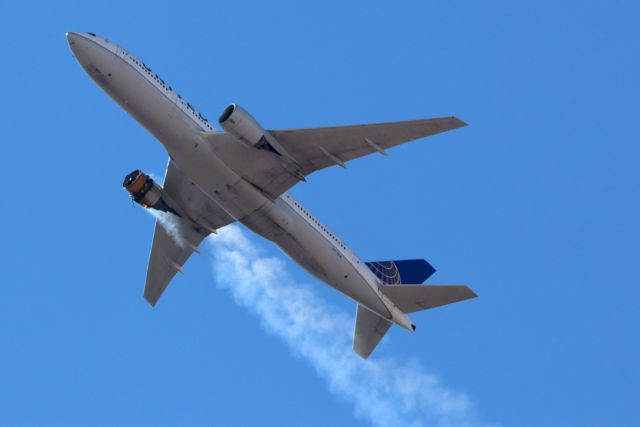 United Airlines flight UA328, carrying 231 passengers and 10 crew on board, returns to Denver International Airport with its starboard engine on fire after it called a Mayday alert, over Denver, Colorado, U.S. February 20, 2021.    Hayden Smith/@speedbird5280/Handout via REUTERS.  NO RESALES. NO ARCHIVES. MANDATORY CREDIT. THIS IMAGE HAS BEEN SUPPLIED BY A THIRD PARTY.     TPX IMAGES OF THE DAY