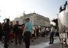 Επεισόδια ΤΩΡΑ στο κέντρο της Αθήνας –Μάχη αντιεξουσιαστών με διαδηλωτές κατά των εμβολίων