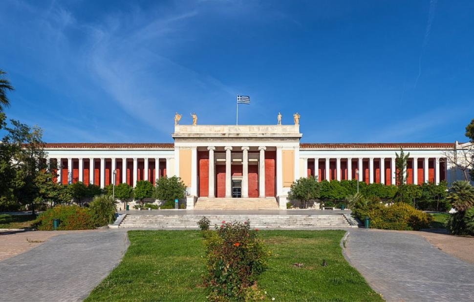 ΕΚΤΑΚΤΟ Σοκ στο κέντρο της Αθήνας - Εγκατέλειψαν παιδί έξω από το Αρχαιολογικό Μουσείο
