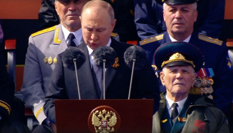 Live - Η παρέλαση του Πούτιν