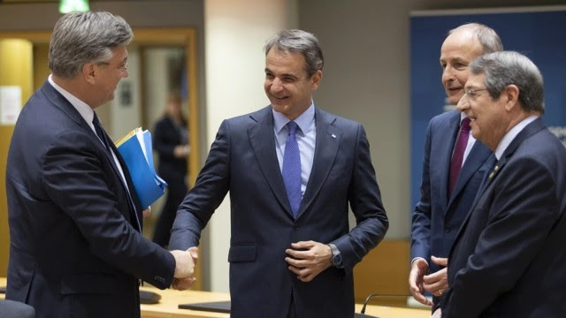 Νίκος Ανδρουλάκης: Πρέπει να ενισχυθούν οι σχέσεις ΕΕ και Ρωσίας