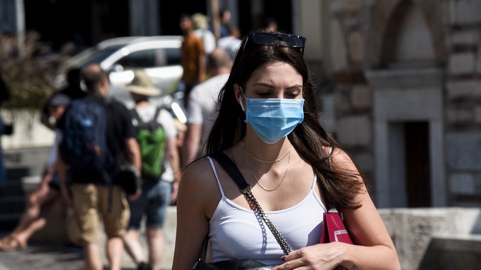 Πλεύρης: «Θα περιμένουμε τις θέσεις των επιστημόνων για το θέμα της χρήσης μάσκας»