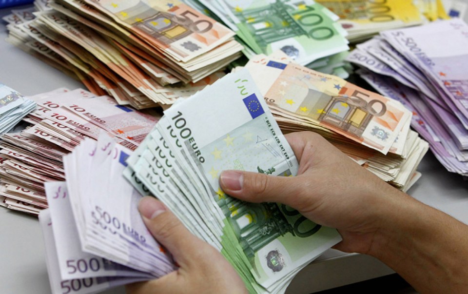 Πλαστές επιταγές και απάτες με λεία 2,5 εκατ. ευρώ στην Θεσσαλονίκη