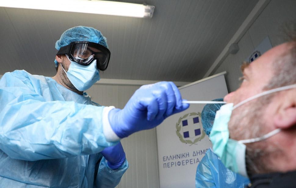 Τζανάκης: «Κίνδυνος για έξαρση του ιού μέσα στο καλοκαίρι»