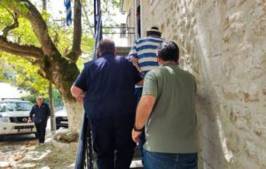 ΕΚΤΑΚΤΟ - Ήπειρος: Αντιδήμαρχος του δήμου Ζίτσας ο 63χρονος που κακοποίησε το γαϊδουράκι