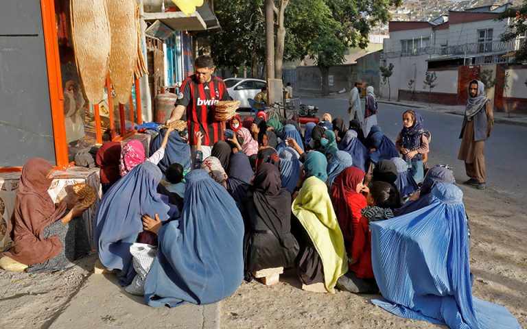 Αφγανιστάν: Η ΕΕ «ιδιαίτερα ανήσυχη» για τις γυναίκες