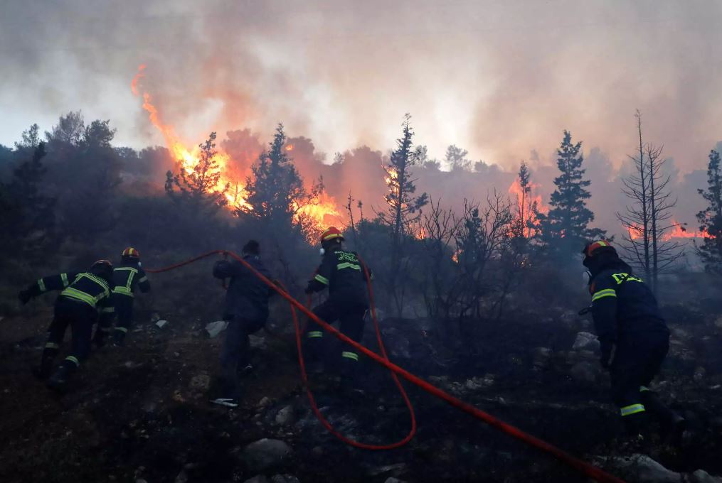 Φωτιά τώρα στην Κέρκυρα - Καίγεται η περιοχή Τεμπλόνι