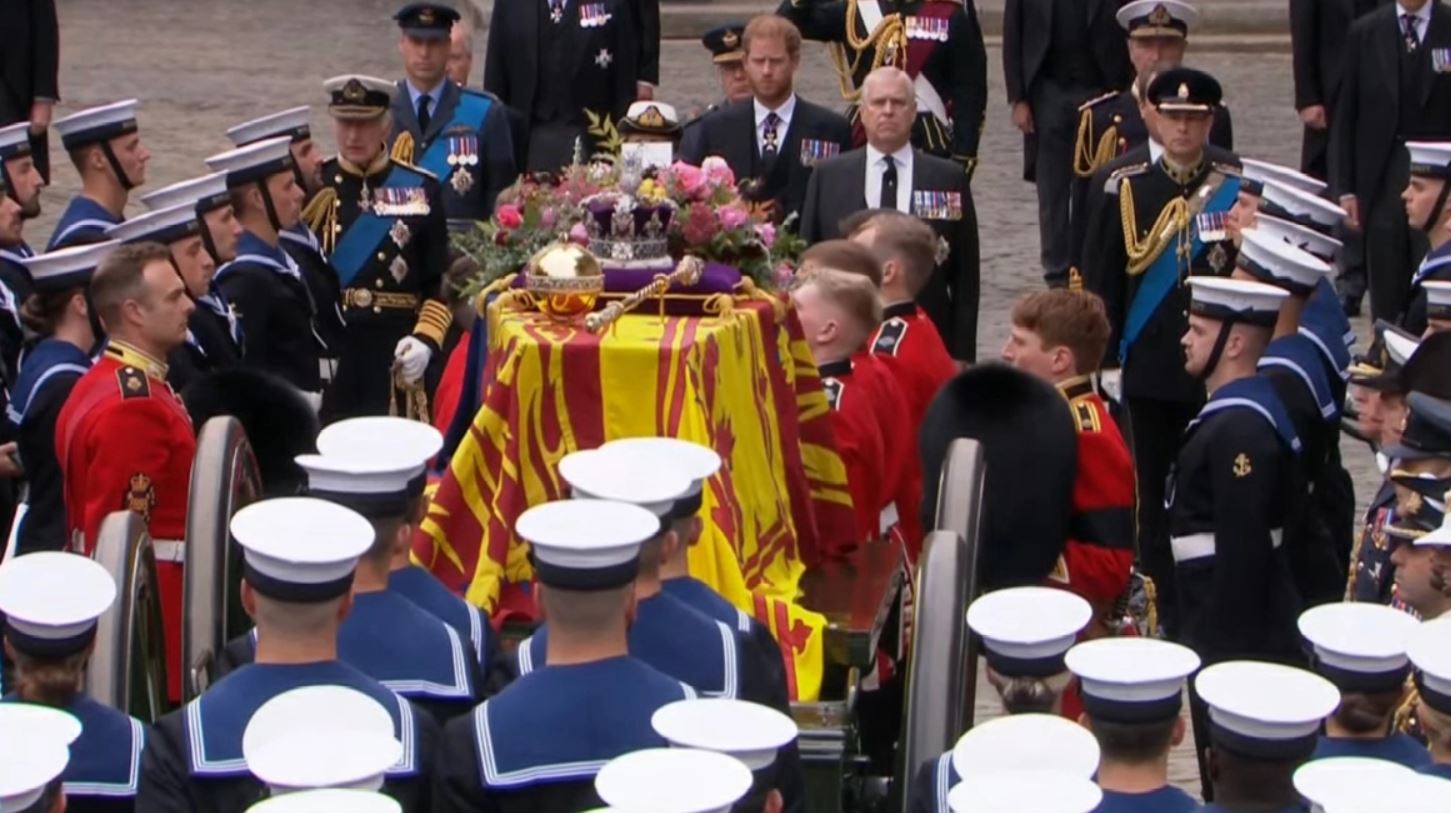 LIVE - Ηνωμένο Βασίλειο: Σήμερα η Κηδεία της Βασίλισσας Ελισάβετ