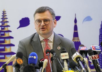 Ukraine Foreign Minister Dmytro Kuleba speaks during a press conference as he attends the  ASEAN Summit (Association of Southeast Asian Nations) in Phnom Penh, Cambodia, Saturday, Nov. 12, 2022. (AP Photo/Vincent Than)