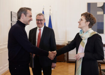 Συνάντηση του Πρωθυπουργού Κυριάκου Μητσοτάκη με Claudia Buch και Dominique Laboureix, Παρασκευή 12 Ιανουαρίου 2024. 
(ΔΗΜΗΤΡΗΣ ΠΑΠΑΜΗΤΣΟΣ/ΓΡΑΦΕΙΟ ΤΥΠΟΥ ΠΡΩΘΥΠΟΥΡΓΟΥ/EUROKINISSI)
(ΔΗΜΗΤΡΗΣ ΠΑΠΑΜΗΤΣΟΣ/ΓΡΑΦΕΙΟ ΤΥΠΟΥ ΠΡΩΘΥΠΟΥΡΓΟΥ/EUROKINISSI)
