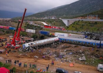 Εικόνες από drone από το πολύνεκρο σιδηροδρομικό δυστύχημα στα Τέμπη έξω από την Λάρισα, σύγκρουση εμπορικής και επιβατικής αμαξοστοιχίας, Τετάρτη 1 Μαρτίου 2023 (MOTIONTEAM/ΒΑΣΙΛΗΣ ΒΕΡΒΕΡΙΔΗΣ)