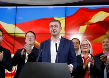 Στο σκέτο «Μακεδονία» επιμένει ο Μίτσκοσκι – «Η υστερία στην Ελλάδα οφείλεται στην προεκλογική τους εκστρατεία»