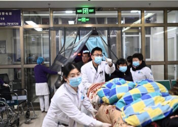 epa11036662 A person injured in an earthquake receives treatment at a hospital in Minhe Hui and Tu Autonomous County of Haidong City, Qinghai Province, China, 19 December 2023. Nine people have been confirmed dead and 124 others injured in the city of Haidong, northwest China's Qinghai Province, after a 6.2-magnitude earthquake jolted the neighboring Gansu Province late Monday evening, according to local authorities. The epicenter was located just 5 km from the border between the two provinces. Many areas in Qinghai have felt strong tremors. The United States Geological Survey (USGS) listed an alternate reading of 5.9 magnitude for the earthquake.  EPA/XINHUA / Zhang Hongxiang CHINA OUT / UK AND IRELAND OUT  /       MANDATORY CREDIT  EDITORIAL USE ONLY  EDITORIAL USE ONLY