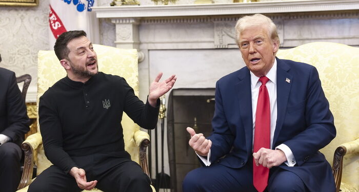 epaselect epa11930694 US President Donald Trump (R) meets with  Ukrainian President Volodymyr Zelensky (L) in the Oval Office of the White House in Washington, DC, USA, 28 February 2025. Zelensky is in Washington to sign the framework of a deal, pushed by President Trump, to share Ukraines’s mineral wealth with the US.  EPA/JIM LO SCALZO / POOL