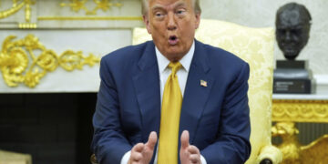 President Donald Trump meets with Philippine President Ferdinand Marcos Jr., in the Oval Office of the White House, Tuesday, July 22, 2025, in Washington. (AP Photo/Alex Brandon)