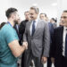 (Ξένη Δημοσίευση) Ο πρωθυπουργός Κυριάκος Μητσοτάκης συνομιλεί με εργαζόμενους κατά τη διάρκεια της τελετής εγκαινίων του νέου Πανεπιστημιακού Ογκολογικού Κέντρου «ΑΘΗΝΑ ΙΩΑΝ. ΜΑΡΤΙΝΟΥ» και του νέου Τμήματος Επειγόντων Περιστατικών στο ΠΓΝ Αττικόν, Αθήνα, Τετάρτη 15 Οκτωβρίου 2025. ΑΠΕ-ΜΠΕ/ΓΡΑΦΕΙΟ ΤΥΠΟΥ ΠΡΩΘΥΠΟΥΡΓΟΥ/ΔΗΜΗΤΡΗΣ ΠΑΠΑΜΗΤΣΟΣ
