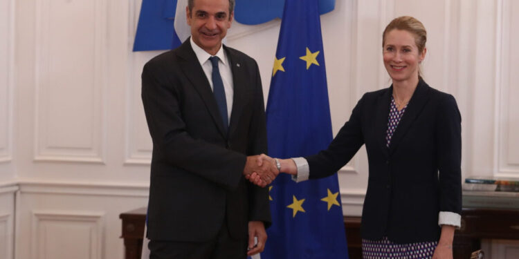 Συνάντηση του Πρωθυπουργού Κυριάκου Μητσοτάκη με την Ύπατη Εκπρόσωπο της Ευρωπαϊκής Ένωσης για Θέματα Εξωτερικής Πολιτικής και Πολιτικής Ασφάλειας και Αντιπρόεδρο της Ευρωπαϊκής Επιτροπής Kaja Kallas, στο Μέγαρο Μαξίμου, Πέμπτη 6 Νοεμβρίου 2025. (ΣΩΤΗΡΗΣ ΔΗΜΗΤΡΟΠΟΥΛΟΣ/EUROKINISSI)