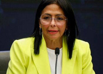 FILE PHOTO: Venezuela's Vice-President and Oil Minister Delcy Rodriguez addresses the media in Caracas, Venezuela, March 10, 2025. REUTERS/Leonardo Fernandez Viloria/File Photo