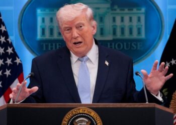U.S. President Donald Trump holds a press conference in the James S. Brady Press Briefing Room at the White House in Washington, D.C., U.S., April 6, 2026. REUTERS/Evan Vucci
